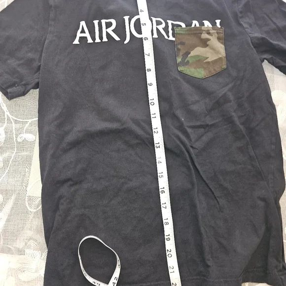 Air Jordan tee camouflage pocket youth size XL 13-15 - Picture 5 of 7